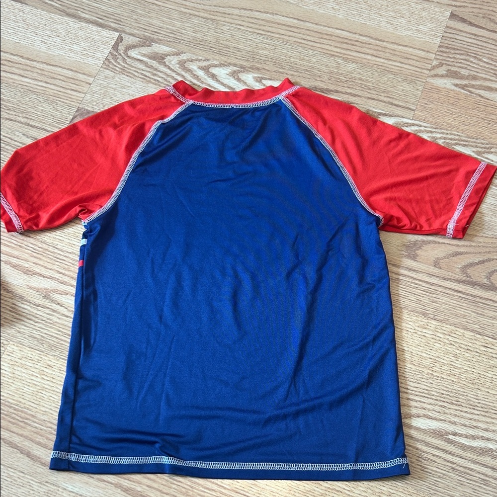 Boys swim trunks and rashguard set sz 8 shark palm tree red, white, + blue 🦈 🌴 - Picture 6 of 6